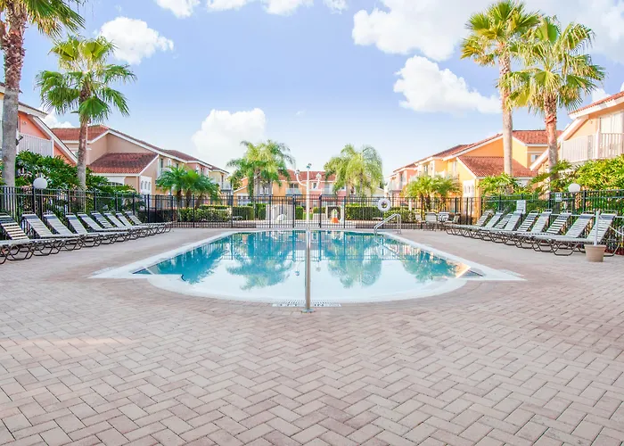 Villa: Berkley Lake Townhomes