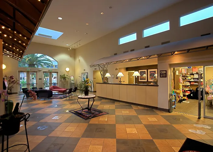 Maingate Garden Inn